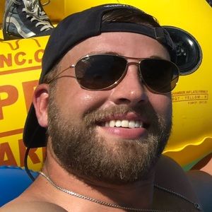 Meet your Posher, Zachary